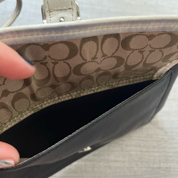 Vtg Coach Leather Black Wristlet Wallet Clutch - Picture 7 of 8